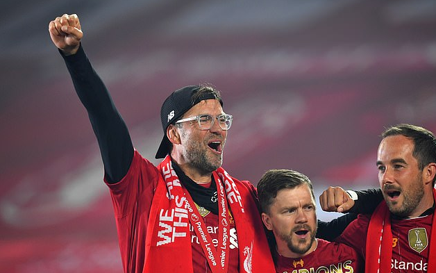 足坛进入三“骄”时代 哈兰德&姆巴佩&亚马尔身价2亿欧并列第一（足坛“三骄”并立：哈兰德、姆巴佩、亚马尔以2亿欧并列身价榜首）