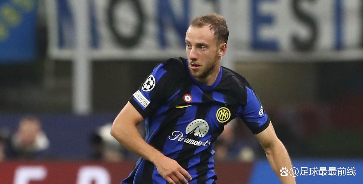 里维拉：10号位球员已经消失；莱奥非常出色应该让他安静踢球