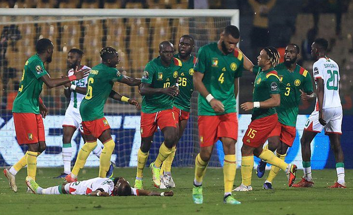 炸锅了！皇马挖萨拉赫放猛料：用巴西国脚做交换！（皇马追逐萨拉赫，或以巴西国脚为交换筹码）