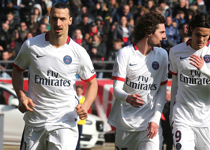 整活，布拉格斯拉维亚把梅西回诺坎普的背景P成自家主场（布拉格斯拉维亚玩梗：把梅西回诺坎普的背景PS成自家主场）