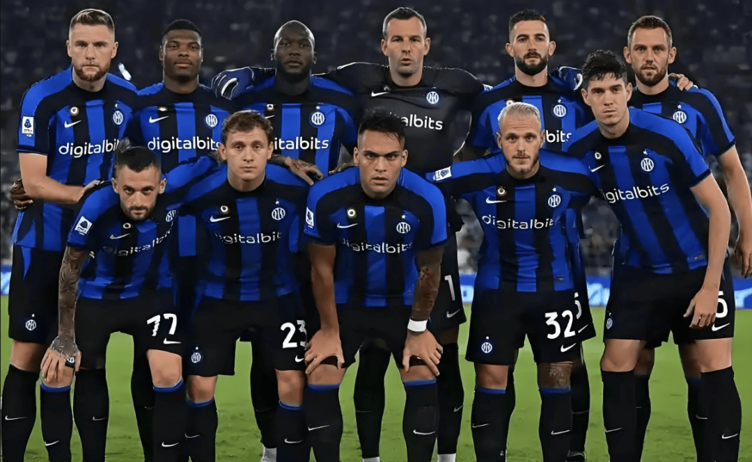 未来之星：拜仁小将卡尔引起纽卡斯尔、阿贾克斯和法兰克福的关注（拜仁新星卡尔获纽卡、阿贾克斯与法兰克福青睐）